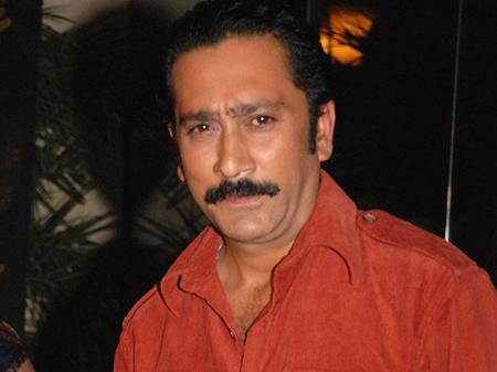 Mukesh Tiwari Mukesh Tiwari